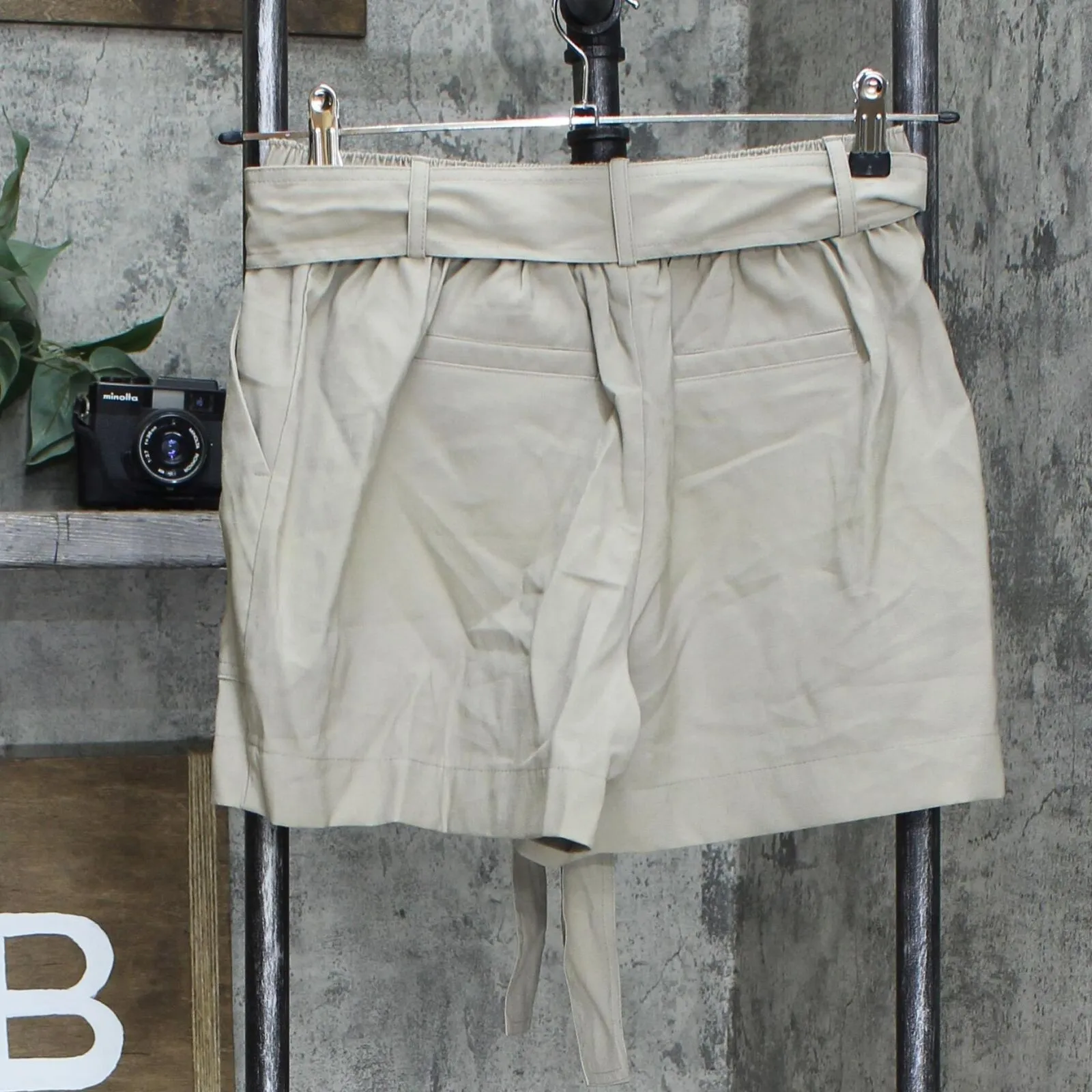 A New Day Women's Tie Waist Shorts. 555282 Khaki Beige XS