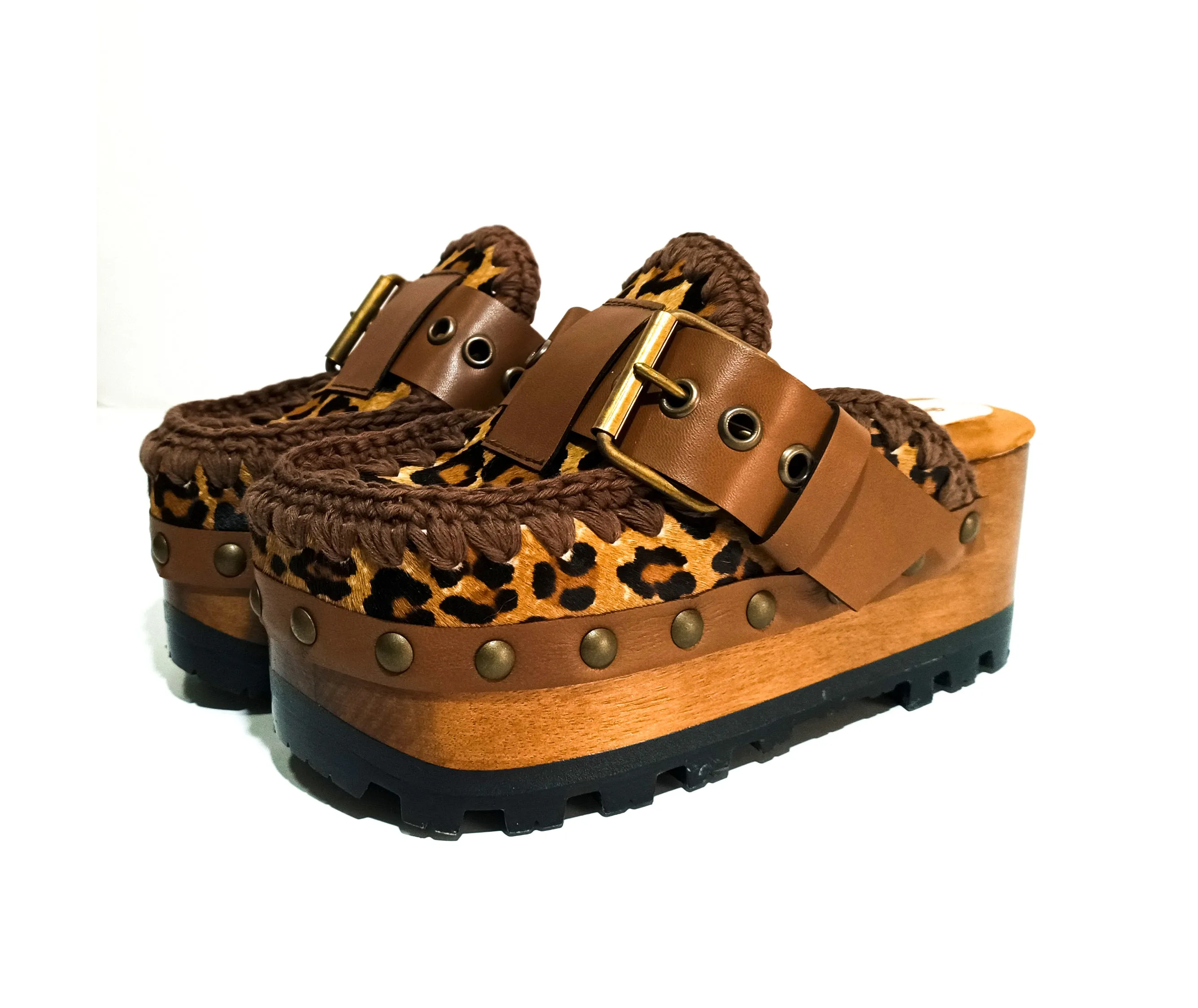 Animal print oxford clogs by Sol Caleyo