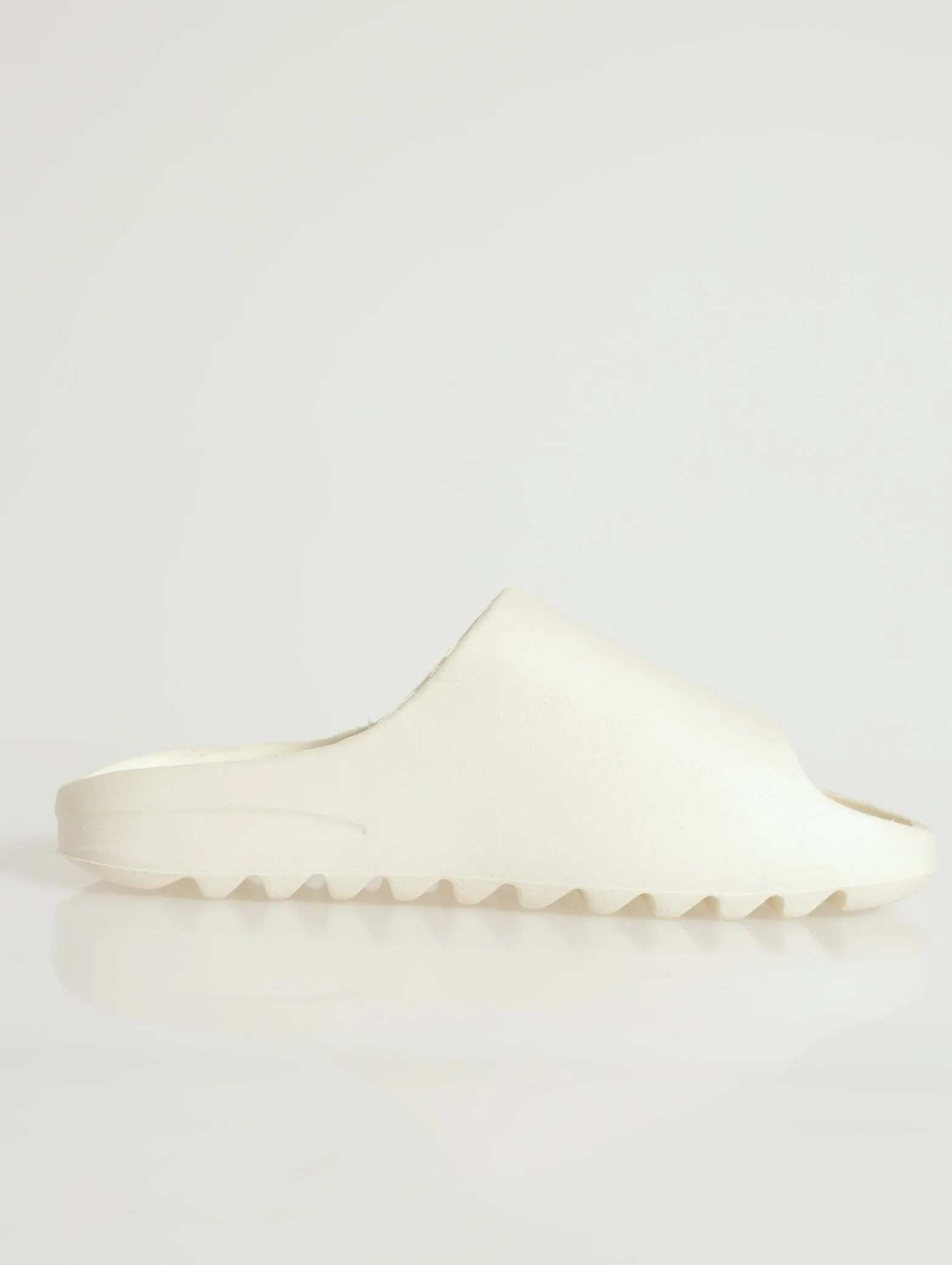 Chunky Fully Moulded Eva Slide - Off White