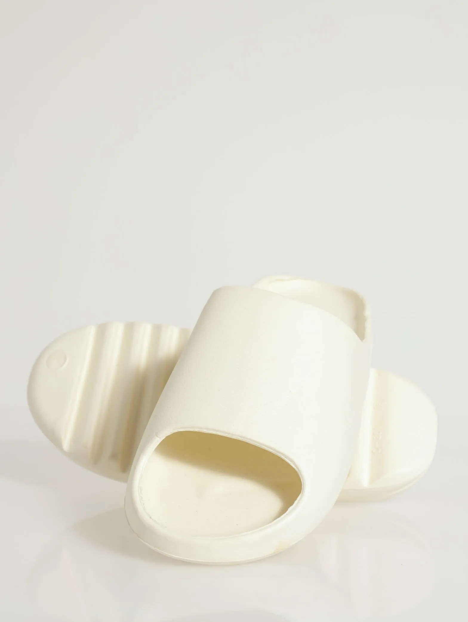 Chunky Fully Moulded Eva Slide - Off White