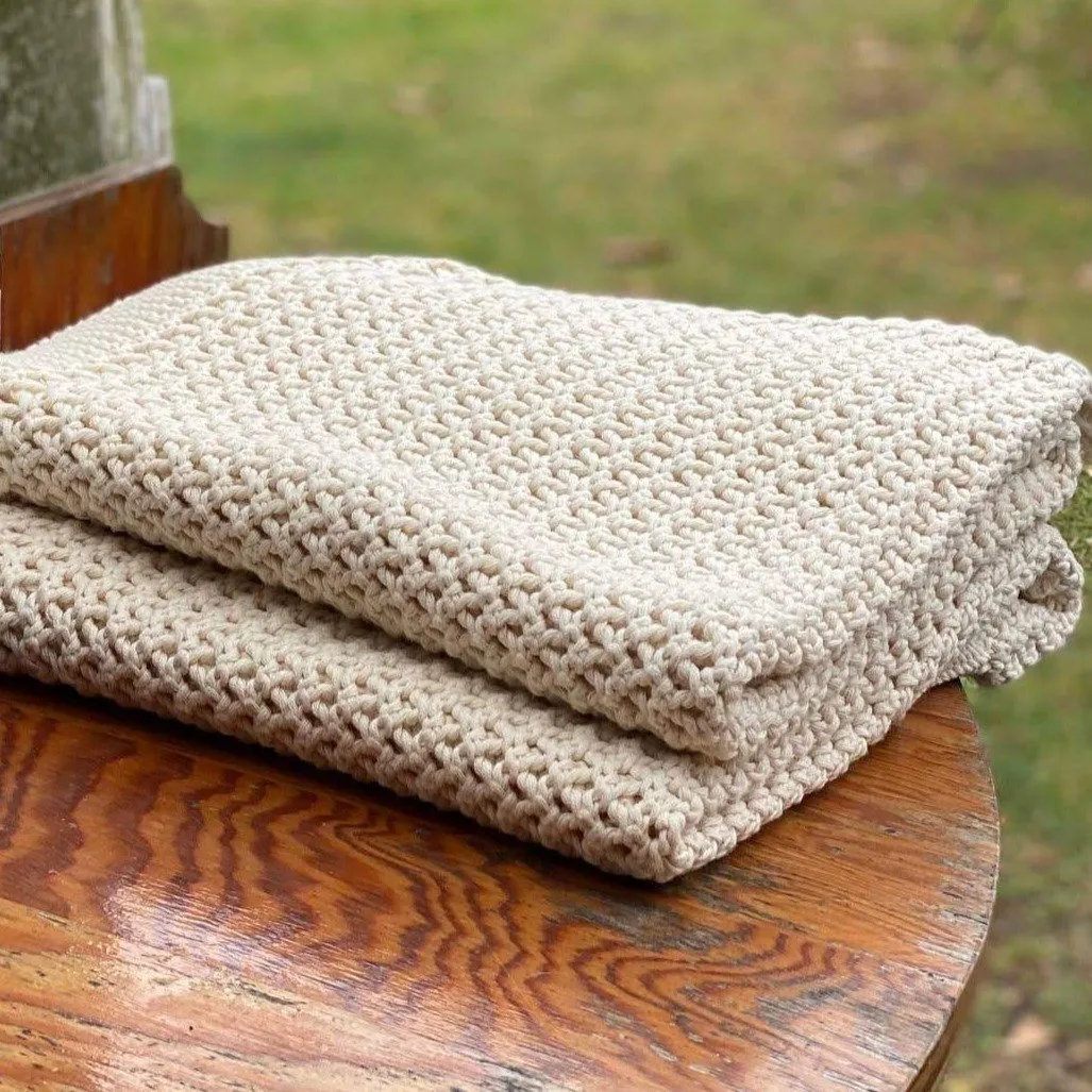 Chunky Knitted Throw Blanket