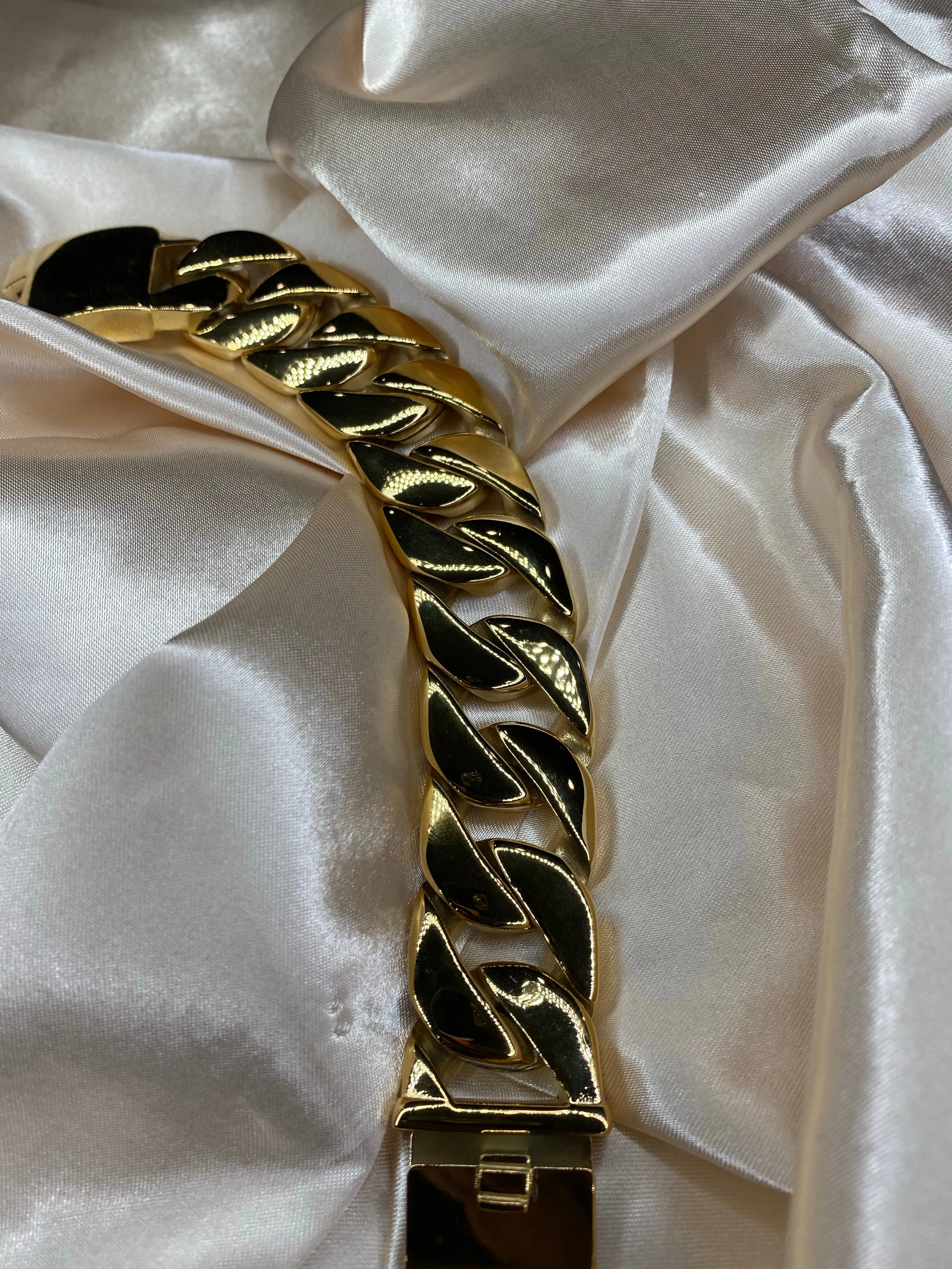 Chunky link bracelet