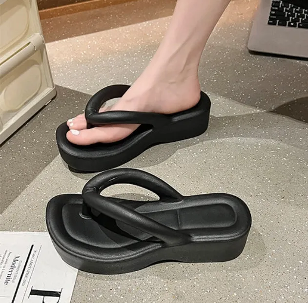 Chunky Platform Flip Flops for Women: Summer Fashion with Elevated Wedge Heel, Popular Beach Style, Comfortable Slip-Ons, Provides Elevated Feel, Perfect for Casual Wear.W-240223-3
