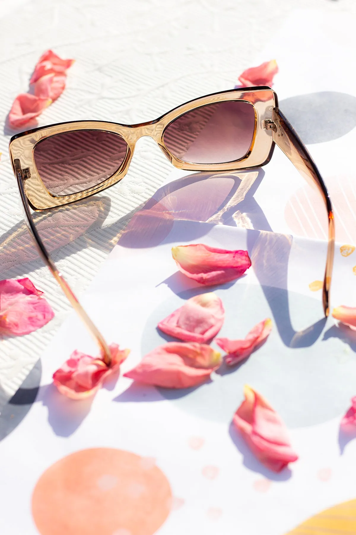 Chunky Triangle Cat Eye Sunglasses