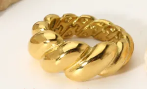 Croissant Rope Chunky Ring
