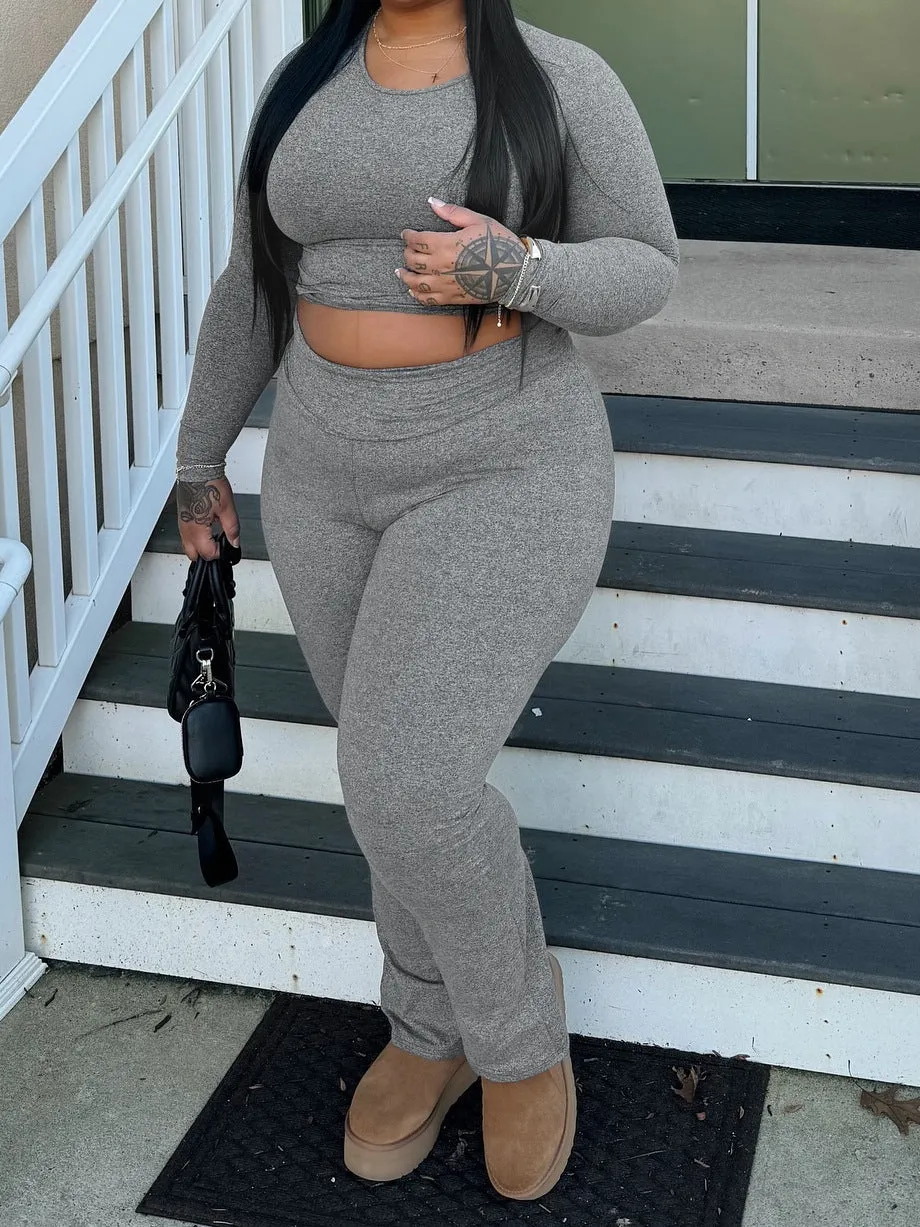 Effortlessly Stylish Solid Color Slim Two-Piece Set