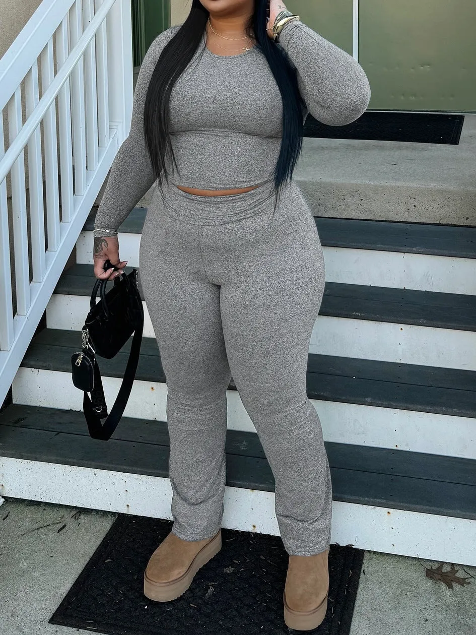 Effortlessly Stylish Solid Color Slim Two-Piece Set