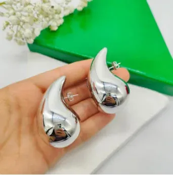 High Fashion Chunky Earrings for Women Gold Plated Stainless Steel High-Quality Waterdrop Vintage Stud Earrings Celebrity Fashion