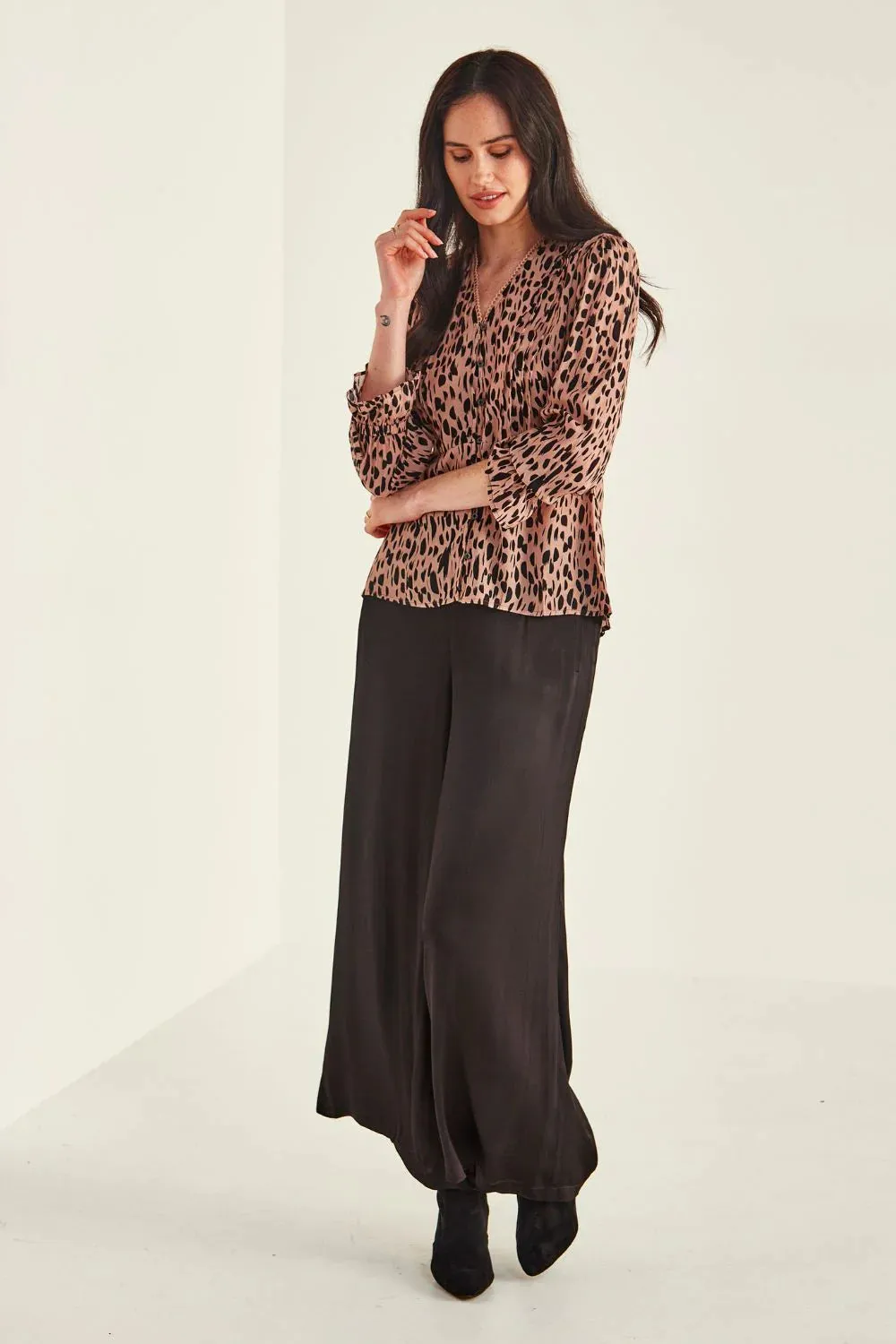 Lucianna Pant