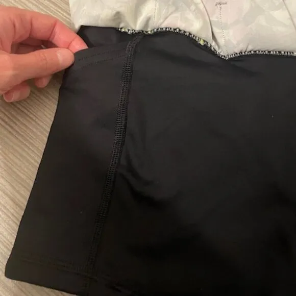 Lululemon Pace Rival Mid Rise Floral Skirt Size 4
