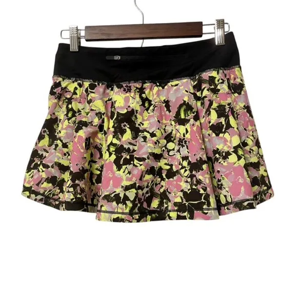 Lululemon Pace Rival Mid Rise Floral Skirt Size 4