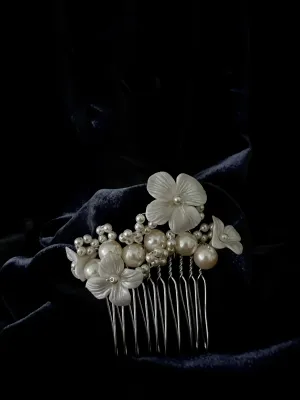 Lyla Comb