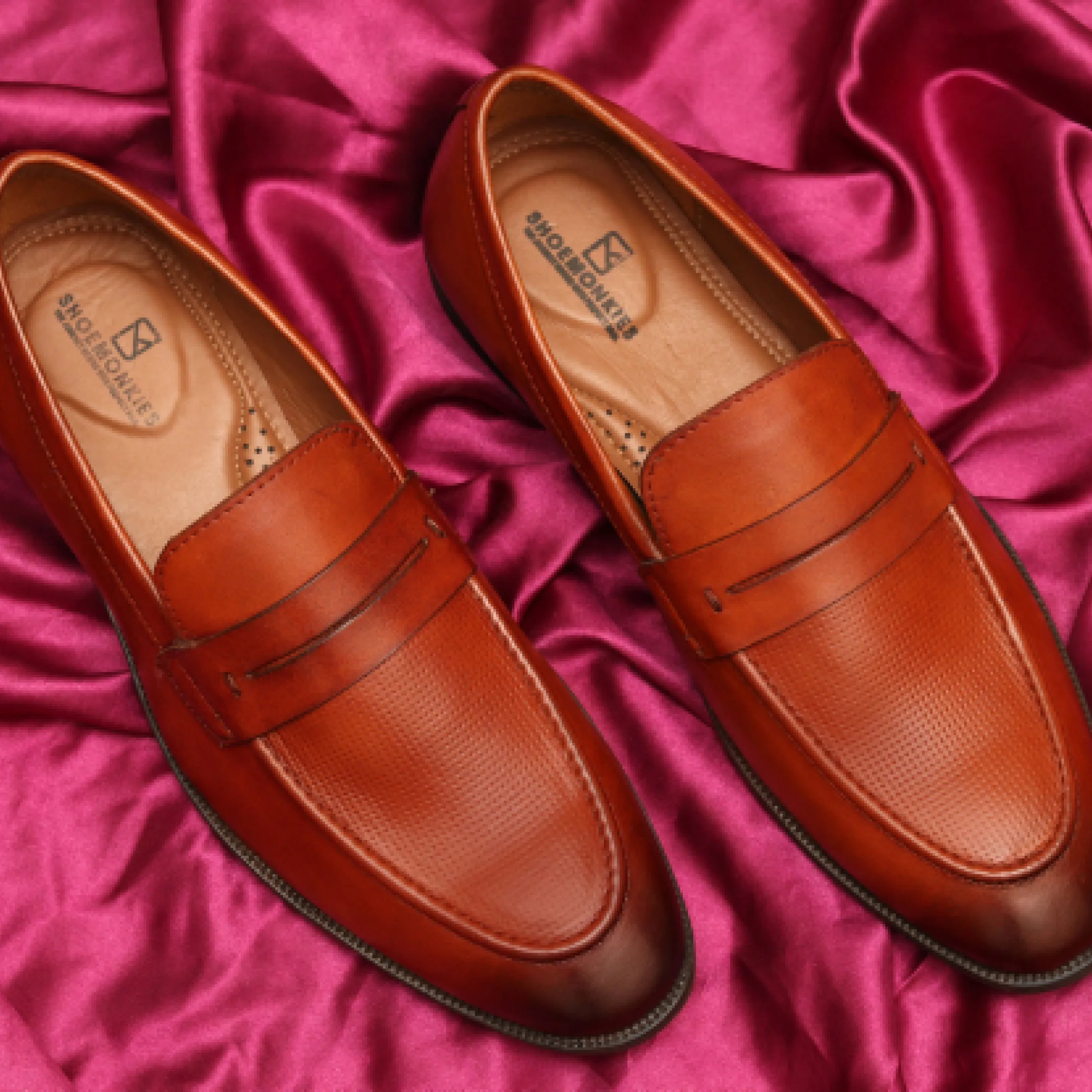 Men's Plain Moccasin Loafers - Black,Tan & Wine