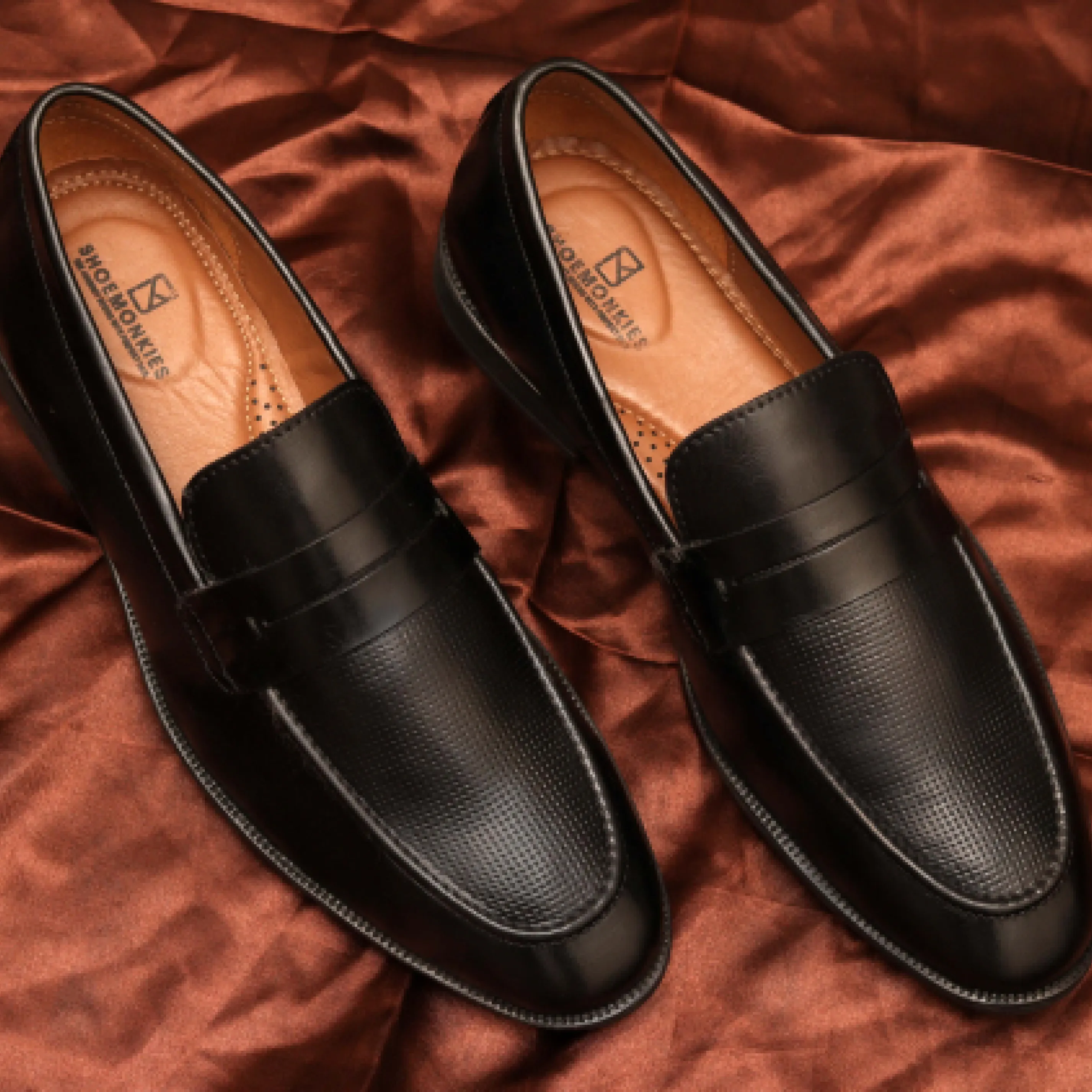 Men's Plain Moccasin Loafers - Black,Tan & Wine