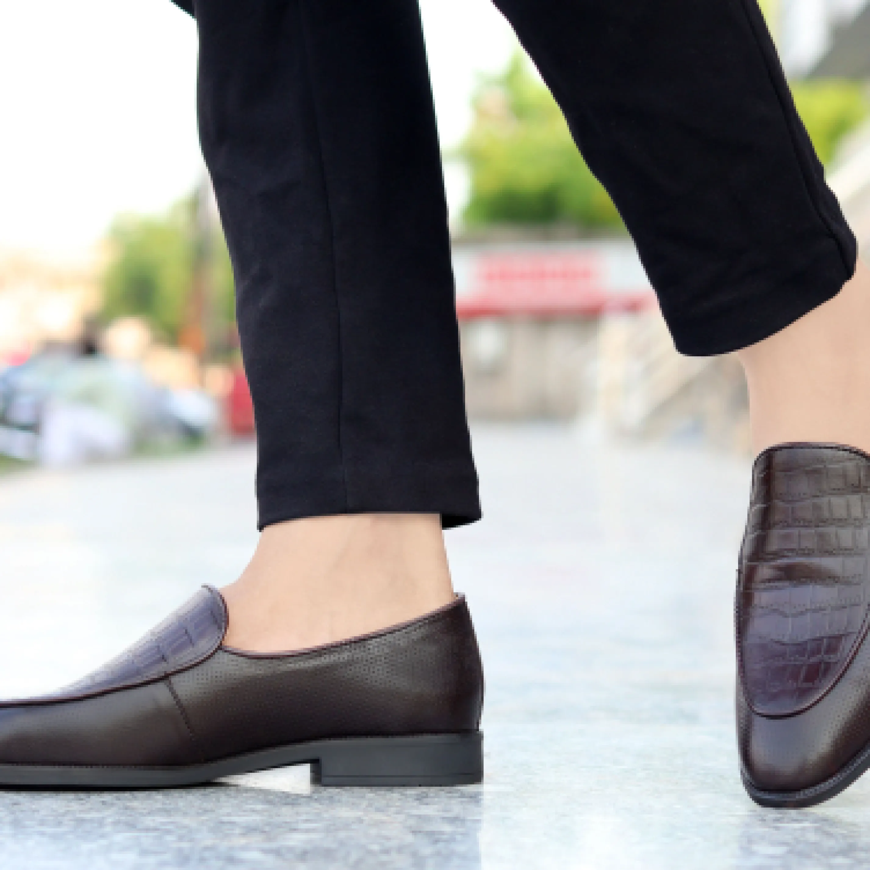 Men's Textured Moccasin Loafers - Black & Brown
