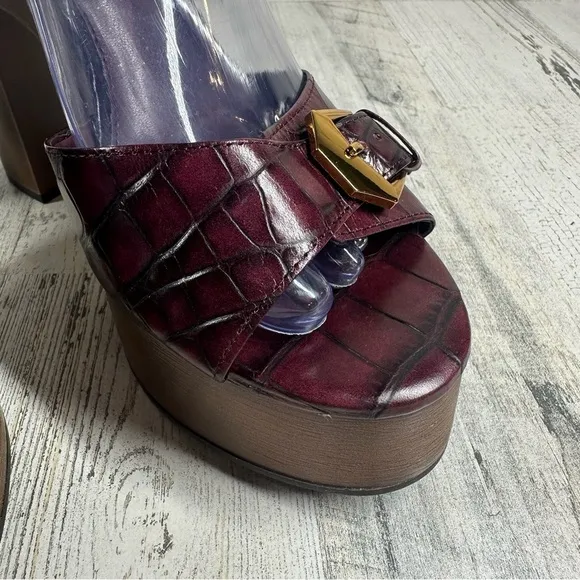 New VINCE CAMUTO Rondea Platform Leather Sandal In Deep Plum #673
