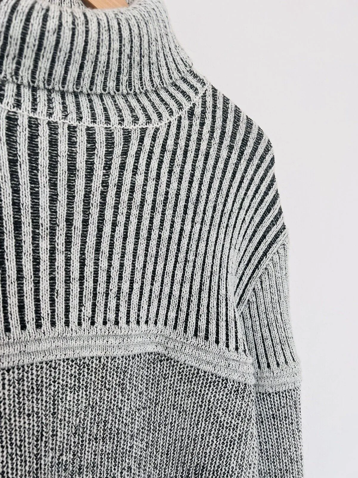 NICK DANGER Mens Chunky Turtle Neck Sweater Sz L Grandpa Gray/White Academia