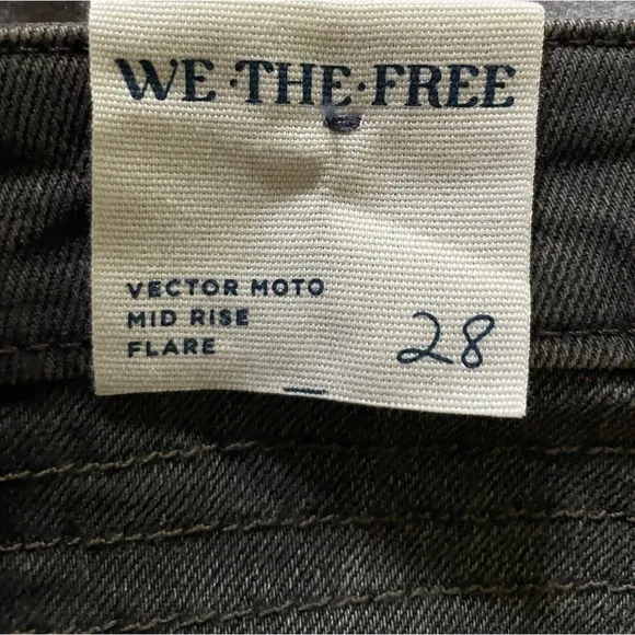 NWT Free People Women’s We The Free Vector Moto Mid Rise Flare Jeans.