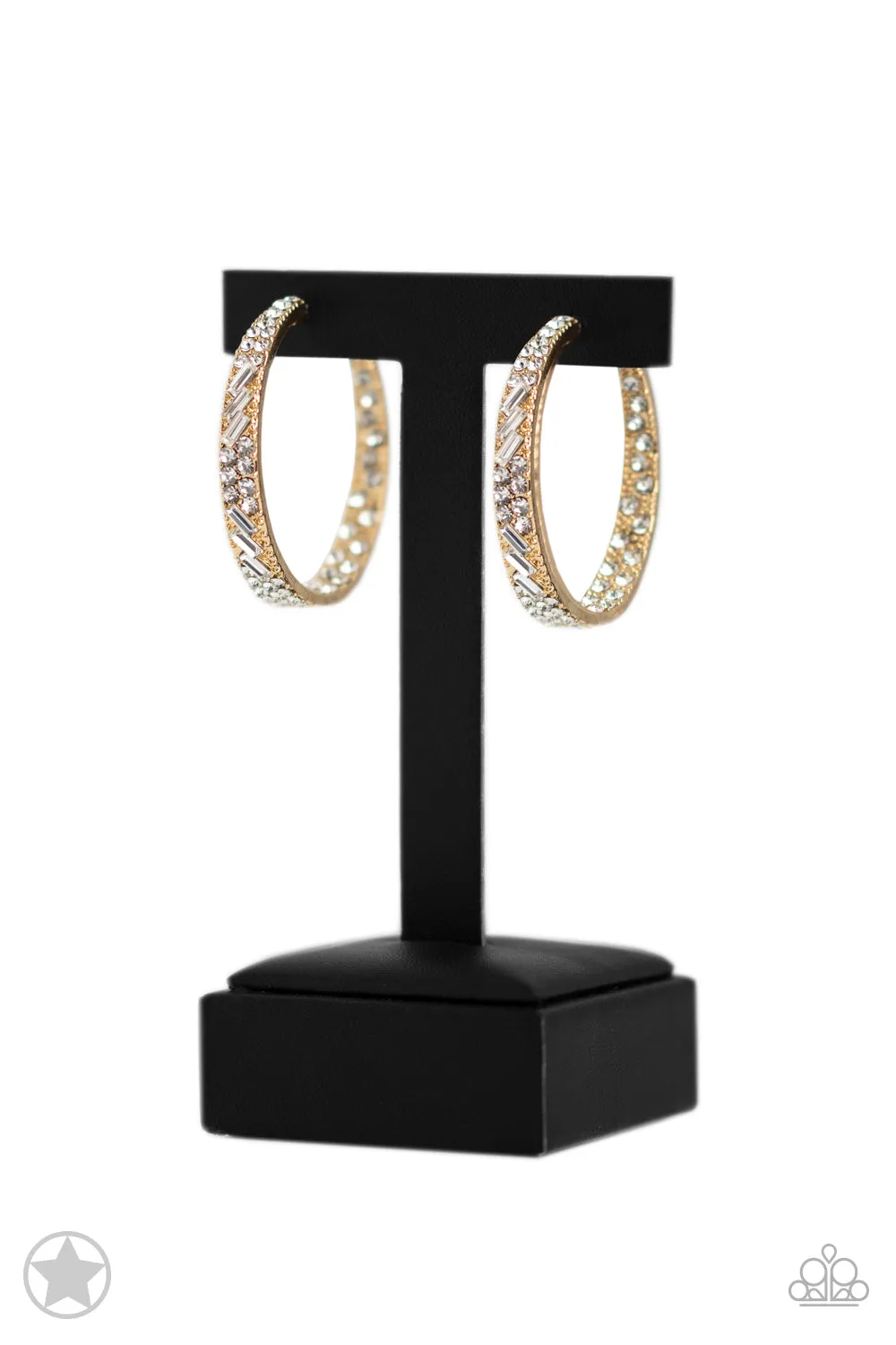 Paparazzi - GLITZY By Association - Gold Earrings
