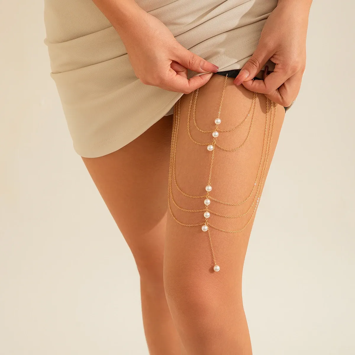 Pearl Metal Tassel Pendant Leg Chain