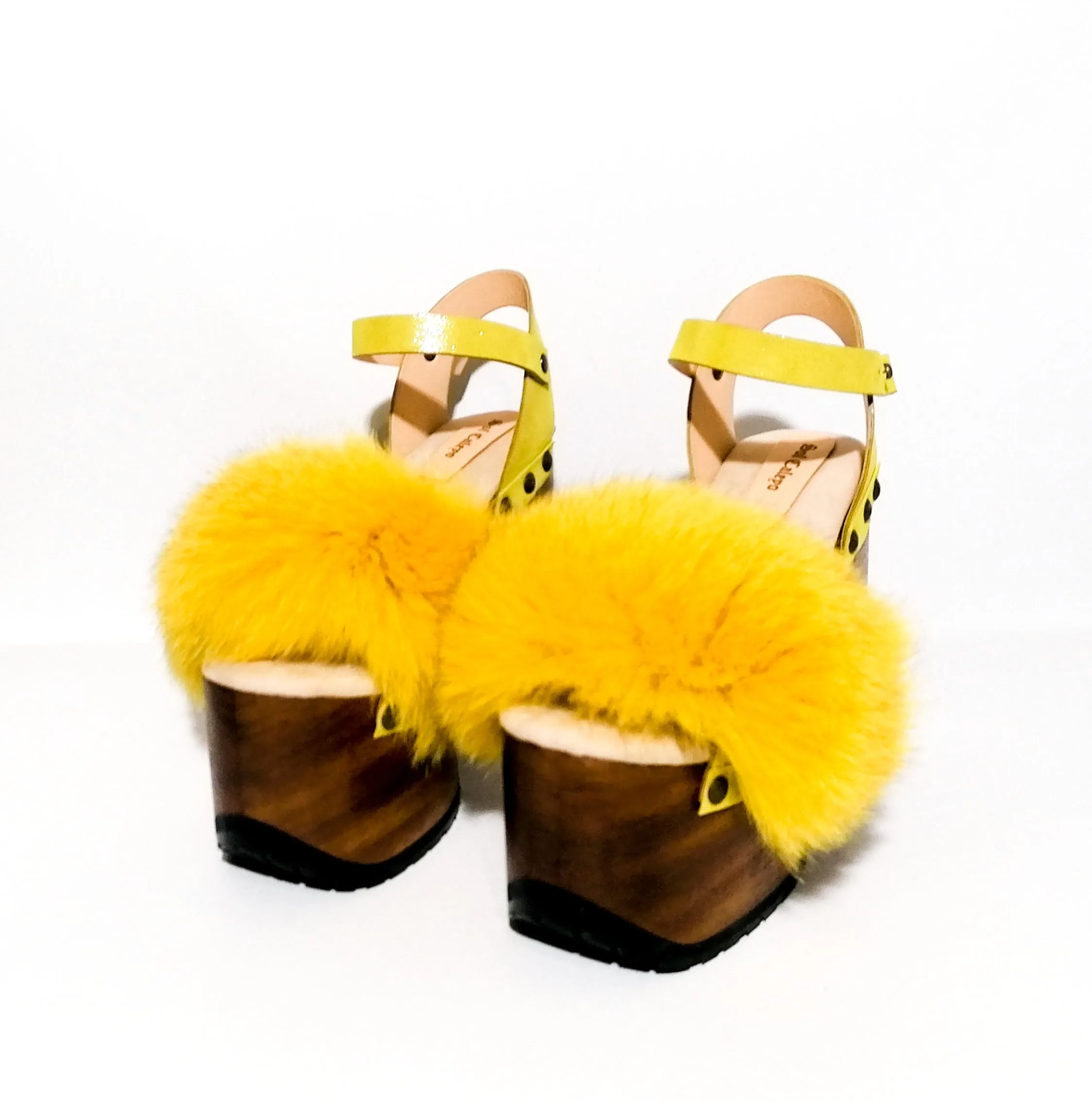 Queen Yellow Sandals
