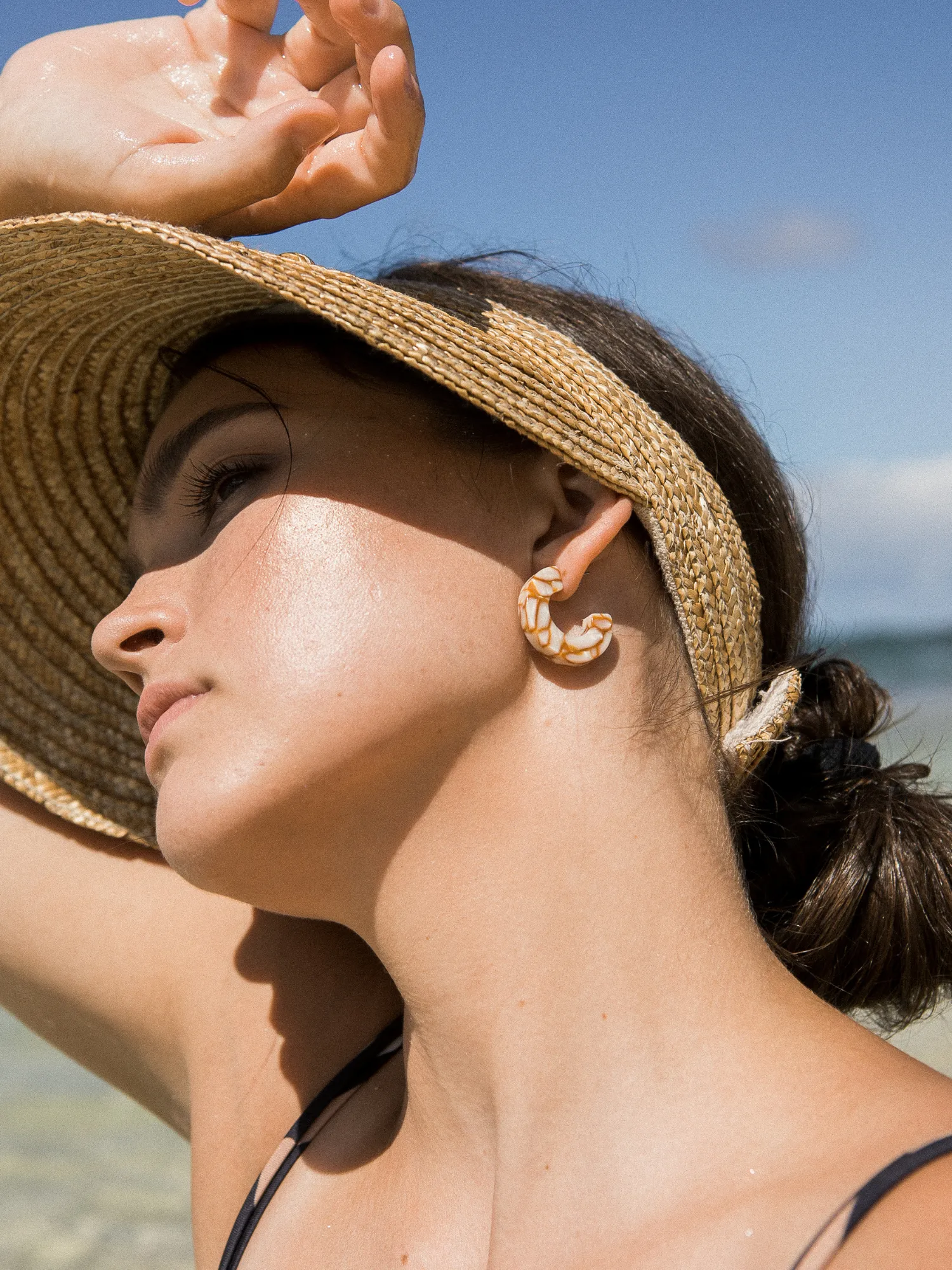 Ray Chunky Hoop Earrings: Tiger Green
