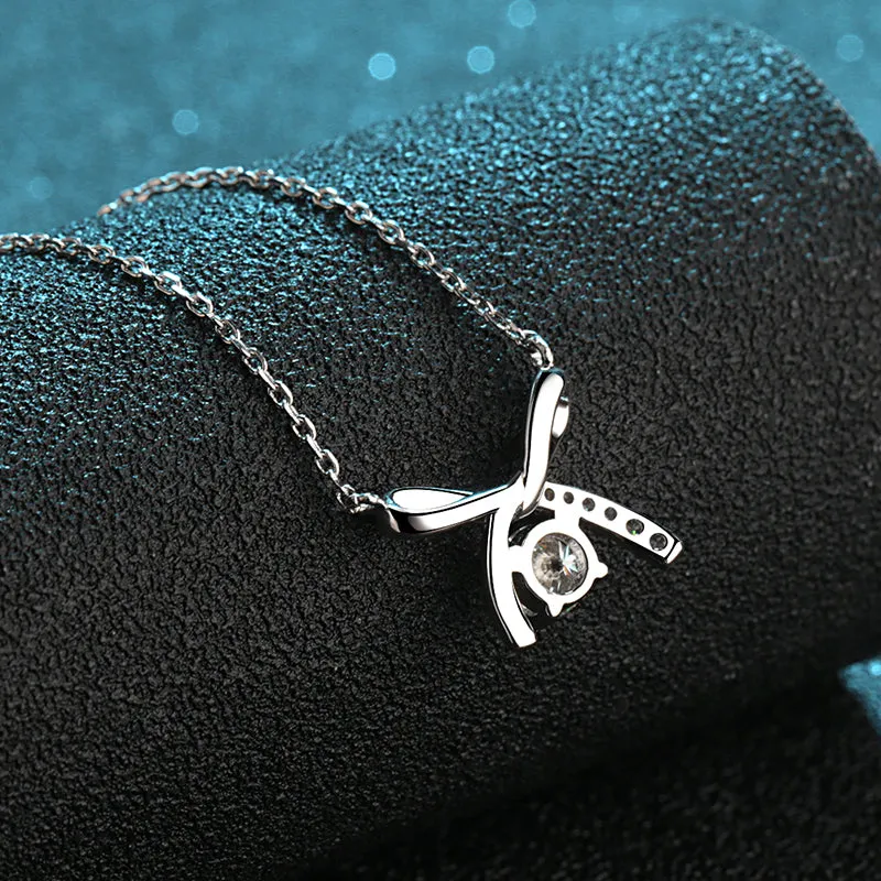 Round Cut Moissanite Diamond Knot Necklace