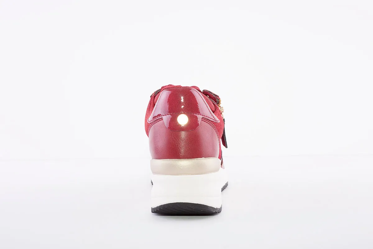 TAMARIS - 23702-516 LACE-UP WEDGE FASHION TRAINER  - RED PATENT