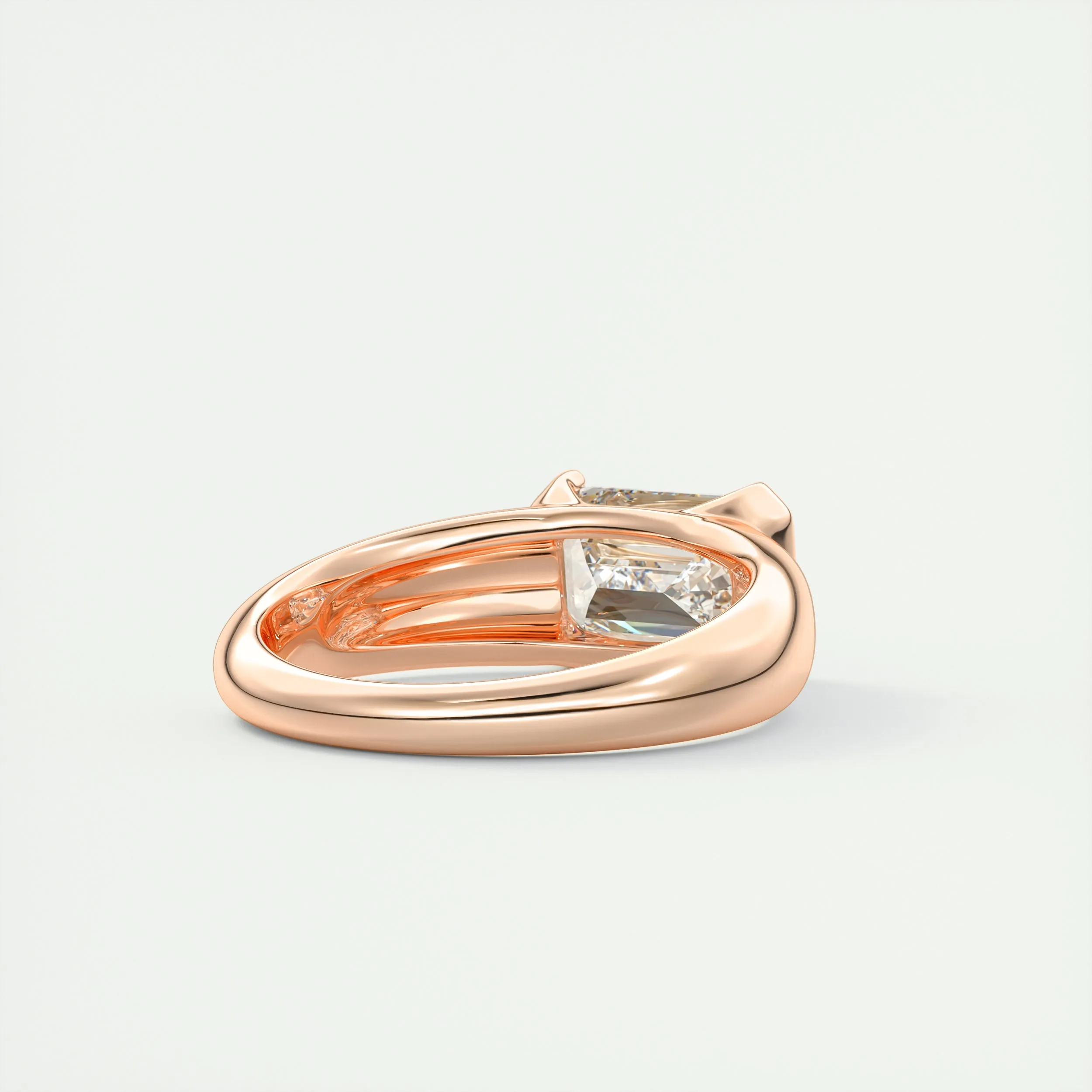 The Lunette | E.W. Emerald