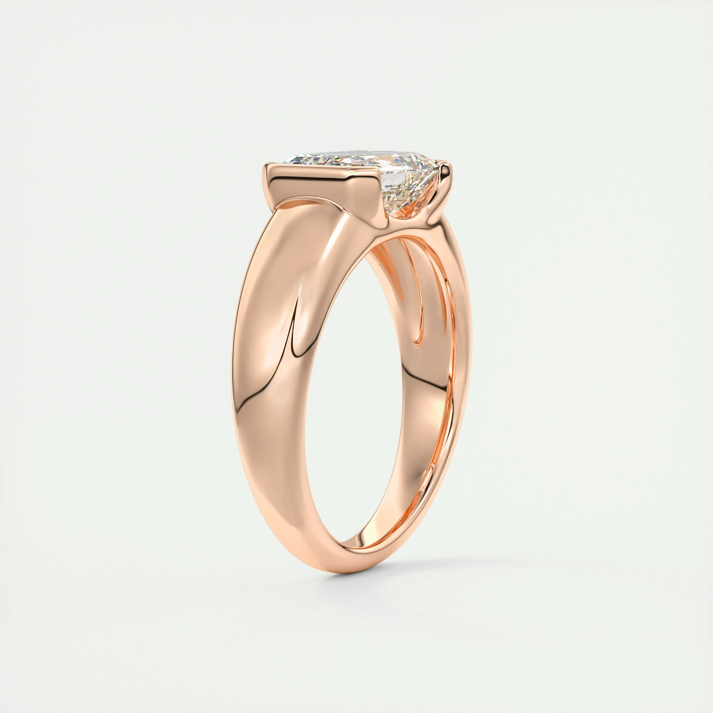 The Lunette | E.W. Emerald