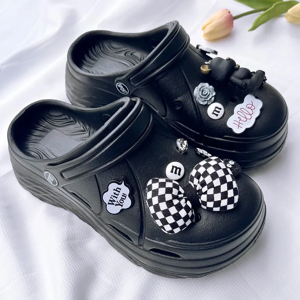 Women Clogs 2025 New Arrival Soft EVA Thick Platform Slippers Comfortable Garden Shoes Fashion Beach Sandals